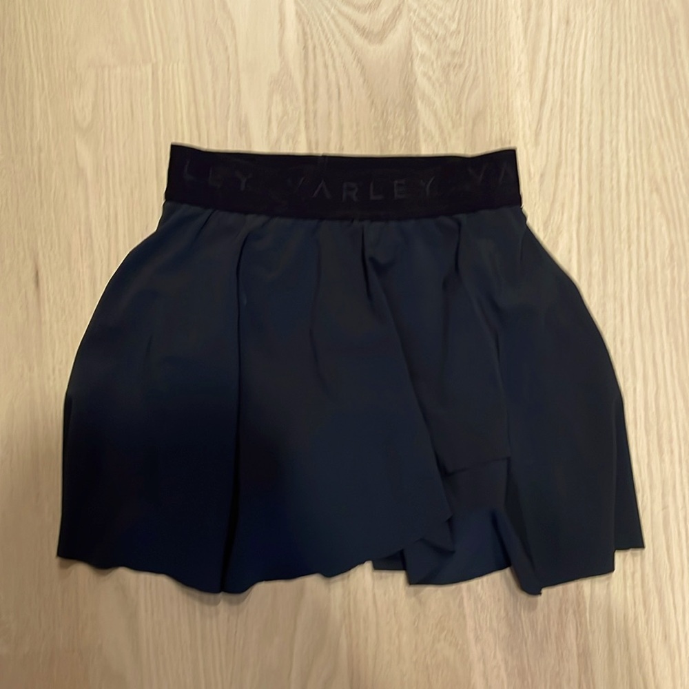 Black Varley Rivera skirt with inner shorts - pocket on each side of the shorts
